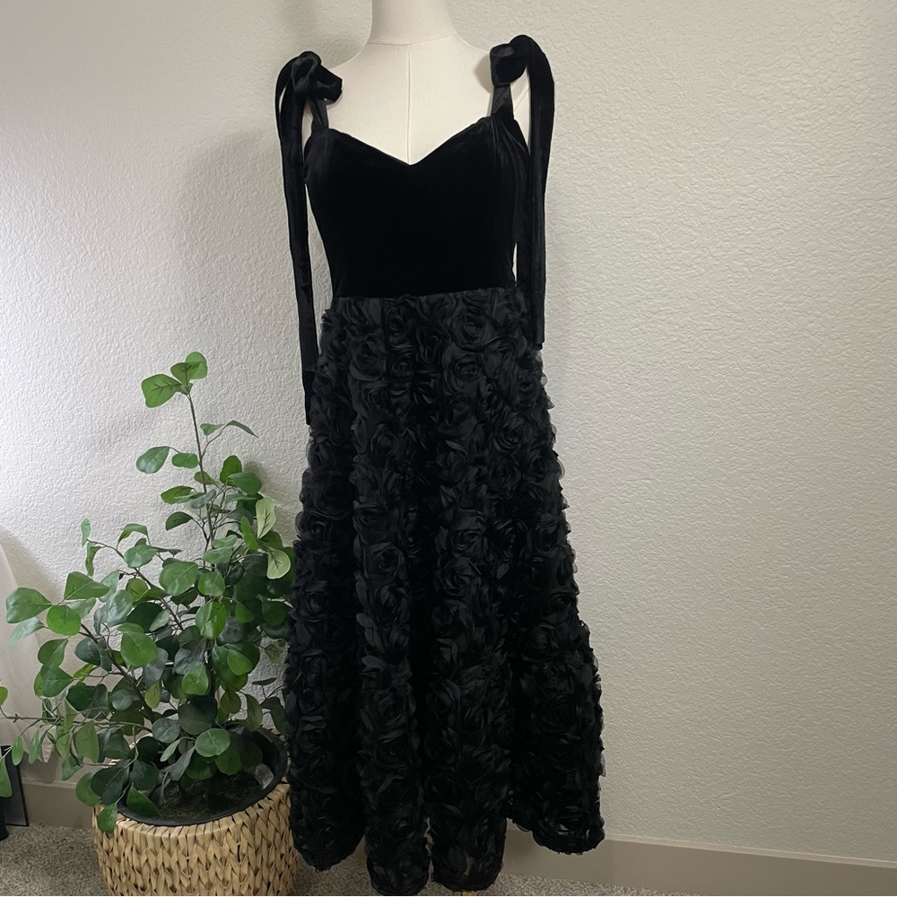 Lulu's Black Velvet Midi Dress - Picture 2 of 10